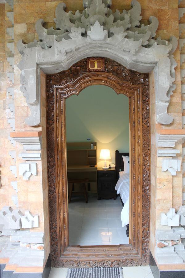 Green Palm Homestay 발리 섬 외부 사진