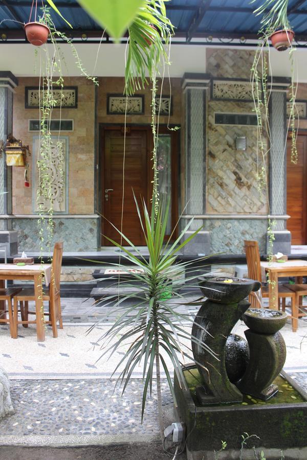 Green Palm Homestay 발리 섬 외부 사진