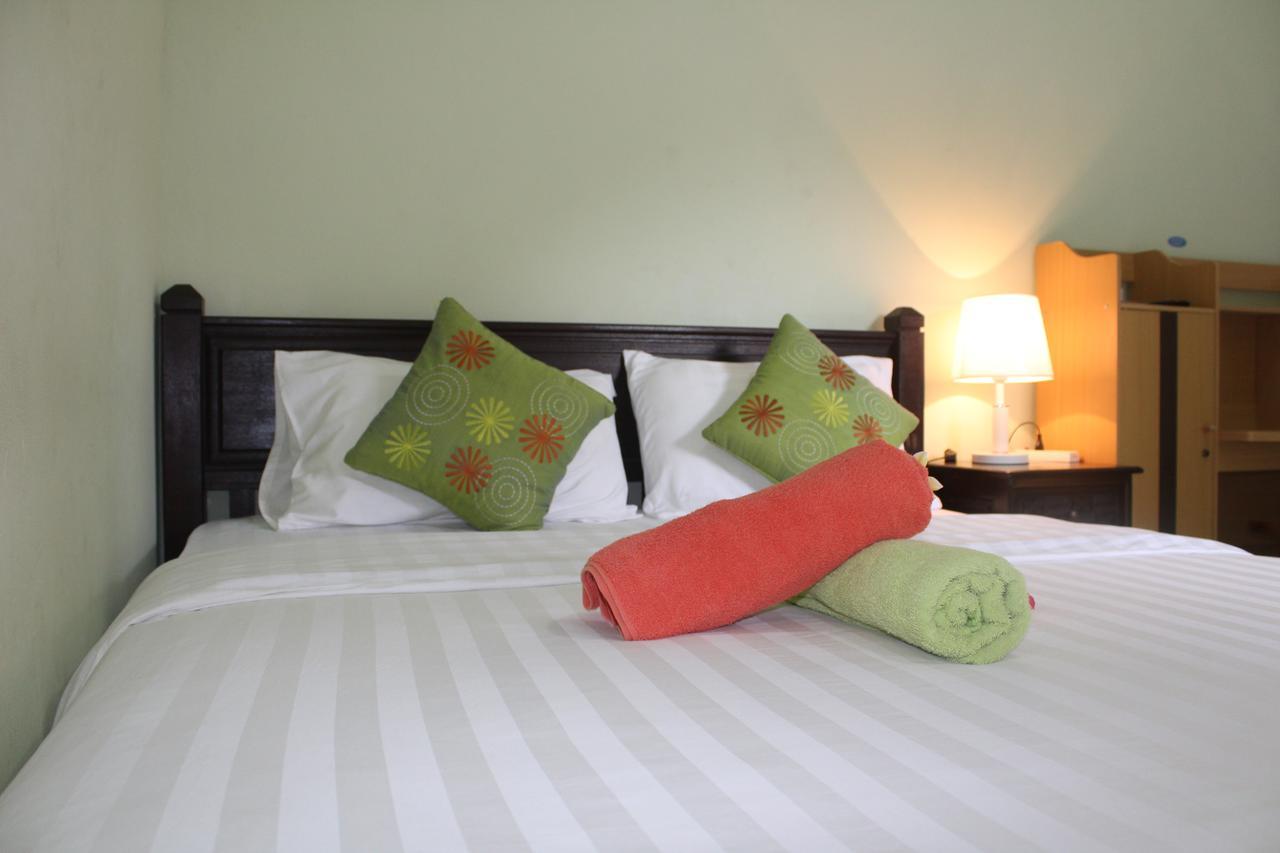 Green Palm Homestay 발리 섬 외부 사진